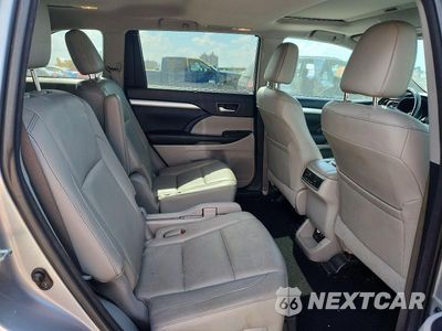 Zdjęcie 11 z 14 samochodu: 2016 TOYOTA HIGHLANDER XLE VIN:5TDKKRFHXGS159734 - miniatura