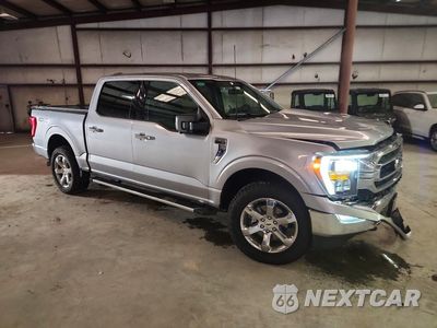 Czwarte zdjęcie samochodu z boku: 2023 FORD F150 SUPERCREW VIN:1FTFW1E5XPFD22543 - miniatura
