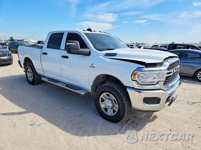 Czwarte zdjęcie samochodu z boku: 2024 RAM 2500 TRADESMAN VIN:3C6UR5CL0RG102893 - miniatura