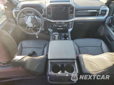 Zdjęcie 8 z 13 samochodu: 2026 FORD F150 LARIAT VIN:1FTFW5L55TKE48613 - miniatura