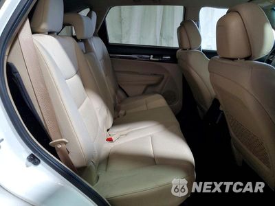 Zdjęcie 11 z 14 samochodu: 2013 KIA SORENTO LX VIN:5XYKTDA23DG336765 - miniatura