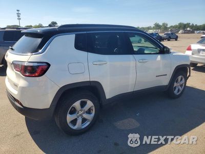 Trzecie zdjęcie samochodu z tyłu: 2019 JEEP COMPASS LATITUDE VIN:3C4NJDBB7KT807226 - miniatura