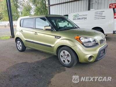 Czwarte zdjęcie samochodu z boku: 2013 KIA SOUL BASE VIN:KNDJT2A55D7485136 - miniatura