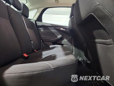 Zdjęcie 10 z 12 samochodu: 2017 FORD FOCUS SEL VIN:1FADP3H23HL213917 - miniatura