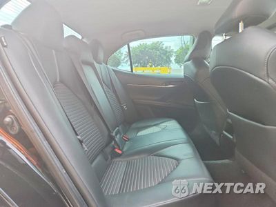 Zdjęcie 10 z 12 samochodu: 2020 TOYOTA CAMRY SE VIN:4T1G11AK3LU510319 - miniatura