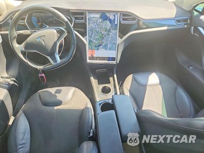 Zdjęcie 8 z 12 samochodu: 2015 TESLA MODEL S VIN:5YJSA1E13FF119992 - miniatura