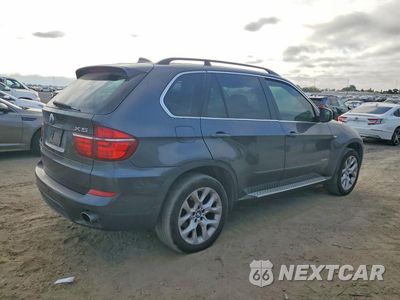 Trzecie zdjęcie samochodu z tyłu: 2013 BMW X5 XDRIVE35I VIN:5UXZV4C51D0E06108 - miniatura