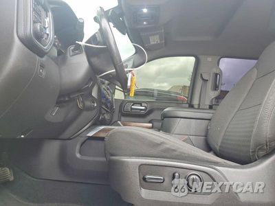 Zdjęcie 7 z 13 samochodu: 2021 CHEVROLET SILVERADO K1500 RST VIN:3GCUYEEDXMG121879 - miniatura