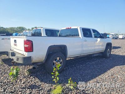Trzecie zdjęcie samochodu z tyłu: 2015 GMC SIERRA K3500 SLE VIN:1GT422E86FF504211 - miniatura