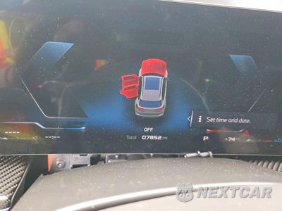 Zdjęcie 9 z 13 samochodu: 2026 BMW X5 M60I VIN:5UX33EU08T9371269 - miniatura
