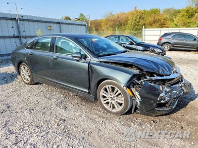 Czwarte zdjęcie samochodu z boku: 2015 LINCOLN MKZ VIN:3LN6L2GK6FR622238 - miniatura