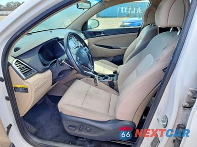 Zdjęcie 7 z 12 samochodu: 2017 HYUNDAI TUCSON SPORT VIN:KM8J33A25HU468982 - miniatura