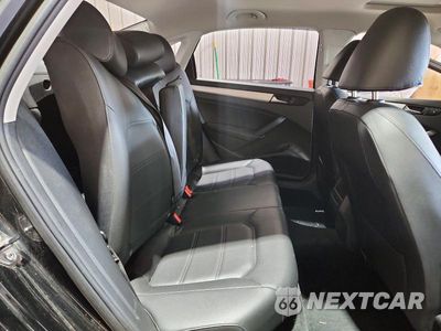 Zdjęcie 10 z 13 samochodu: 2012 VOLKSWAGEN PASSAT SE VIN:1VWBP7A33CC101796 - miniatura