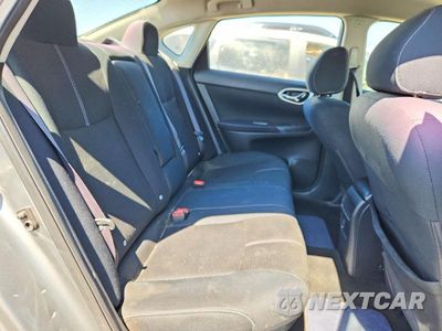 Zdjęcie 10 z 12 samochodu: 2014 NISSAN SENTRA S VIN:3N1AB7AP1EL632828 - miniatura