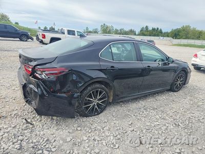 Trzecie zdjęcie samochodu z tyłu: 2024 TOYOTA CAMRY SE VIN:4T1G11BK2RU129410 - miniatura