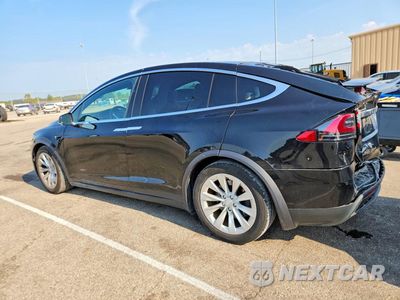 Drugie zdjęcie samochodu z przodu: 2017 TESLA MODEL X VIN:5YJXCAE24HF050290 - miniatura