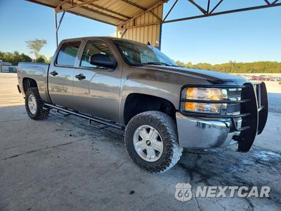 Czwarte zdjęcie samochodu z boku: 2013 CHEVROLET SILVERADO K1500 LT VIN:3GCPKSE72DG157105 - miniatura