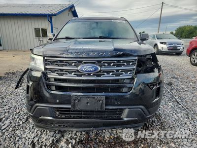 Piąte zdjęcie samochodu w środku: 2018 FORD EXPLORER XLT VIN:1FM5K8D83JGB05330 - miniatura