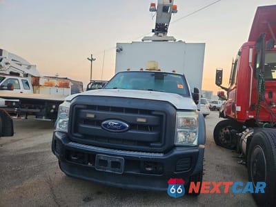 Piąte zdjęcie samochodu w środku: 2013 FORD F550 SUPER DUTY BUCKET TRUCK VIN:1FDUF5GTXDEA62555 - miniatura