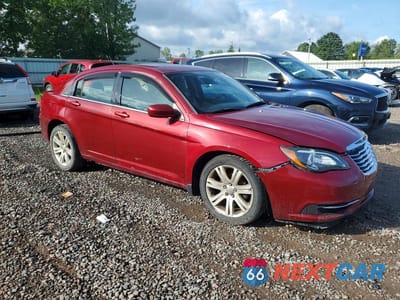Czwarte zdjęcie samochodu z boku: 2012 CHRYSLER 200 TOURING VIN:1C3CCBBB9CN211286 - miniatura