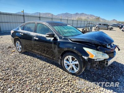 Czwarte zdjęcie samochodu z boku: 2014 NISSAN ALTIMA 2.5 SV VIN:1N4AL3AP4EC325643 - miniatura
