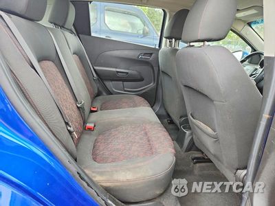 Zdjęcie 10 z 12 samochodu: 2018 CHEVROLET SONIC LT VIN:1G1JD6SB2J4124753 - miniatura