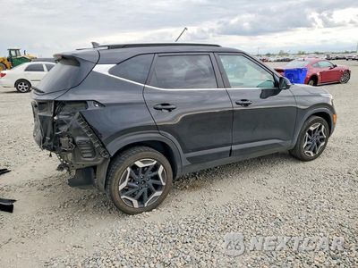 Trzecie zdjęcie samochodu z tyłu: 2024 KIA SELTOS SX VIN:KNDETCA70R7620605 - miniatura