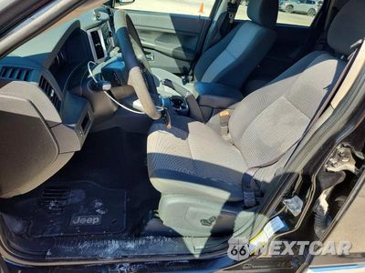 Zdjęcie 7 z 13 samochodu: 2010 JEEP GRAND CHEROKEE LAREDO VIN:1J4PR4GK1AC152009 - miniatura