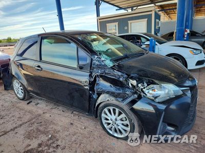 Czwarte zdjęcie samochodu z boku: 2018 TOYOTA YARIS 3-DOOR LE VIN:VNKJTUD38JA098155 - miniatura