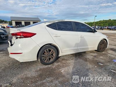 Trzecie zdjęcie samochodu z tyłu: 2017 HYUNDAI ELANTRA SE VIN:5NPD84LF5HH076961 - miniatura
