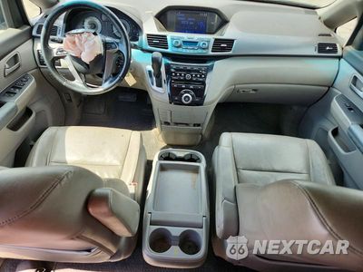 Zdjęcie 8 z 14 samochodu: 2011 HONDA ODYSSSEY VIN:5FNRL5H6XBB001679 - miniatura