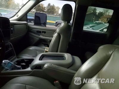 Zdjęcie 8 z 12 samochodu: 2005 GMC NEW SIERRA K1500 VIN:2GTEK19B051285305 - miniatura