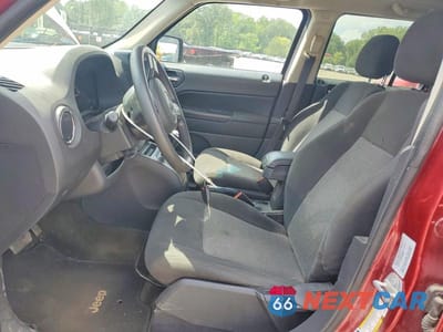 Zdjęcie 7 z 13 samochodu: 2016 JEEP PATRIOT SPORT VIN:1C4NJPBB1GD755509 - miniatura