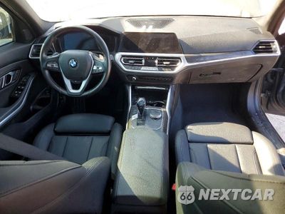 Zdjęcie 8 z 12 samochodu: 2020 BMW 330I VIN:3MW5R1J06L8B37287 - miniatura