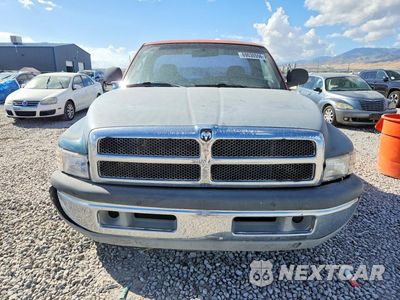 Piąte zdjęcie samochodu w środku: 2000 DODGE RAM 1500 VIN:1B7HC16X4YS627918 - miniatura