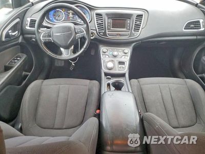 Zdjęcie 8 z 12 samochodu: 2015 CHRYSLER 200 LIMITED VIN:1C3CCCABXFN740306 - miniatura