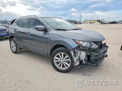 Czwarte zdjęcie samochodu z boku: 2017 NISSAN ROGUE SPORT SV VIN:JN1BJ1CP4HW026150 - miniatura