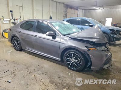 Czwarte zdjęcie samochodu z boku: 2021 TOYOTA CAMRY SE VIN:4T1G11AK0MU592205 - miniatura