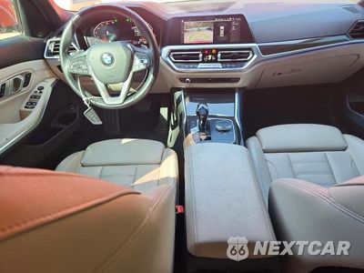 Zdjęcie 8 z 12 samochodu: 2021 BMW 330I VIN:3MW5R1J04M8C15180 - miniatura