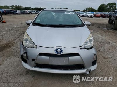 Piąte zdjęcie samochodu w środku: 2014 TOYOTA PRIUS C ONE VIN:JTDKDTB36E1574366 - miniatura