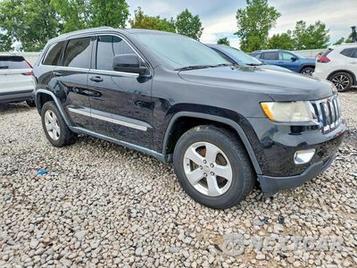 Czwarte zdjęcie samochodu z boku: 2011 JEEP GRAND CHEROKEE LAREDO VIN:1J4RR4GT5BC544557 - miniatura