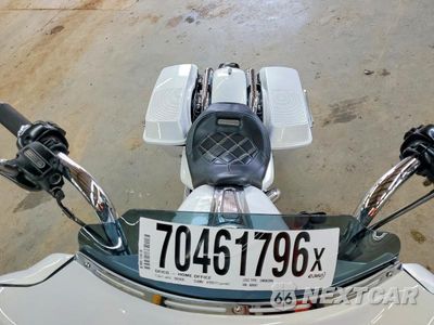 Piąte zdjęcie samochodu w środku: 2008 HARLEY-DAVIDSON FLHX VIN:1HD1KB4178Y608087 - miniatura