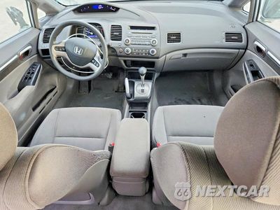 Zdjęcie 8 z 12 samochodu: 2006 HONDA CIVIC EX VIN:1HGFA16806L010028 - miniatura