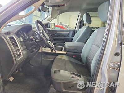 Zdjęcie 7 z 12 samochodu: 2015 RAM 1500 SLT VIN:1C6RR7LT6FS731631 - miniatura