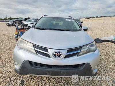 Piąte zdjęcie samochodu w środku: 2015 TOYOTA RAV4 XLE VIN:JTMWFREV2FJ046353 - miniatura