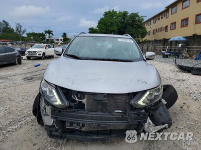 Piąte zdjęcie samochodu w środku: 2018 NISSAN ROGUE SPORT S VIN:JN1BJ1CR8JW267765 - miniatura