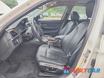 Zdjęcie 7 z 12 samochodu: 2013 BMW 328 XI VIN:WBA3B3C54DJ811569 - miniatura