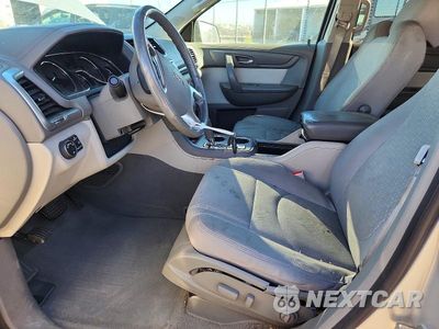 Zdjęcie 7 z 14 samochodu: 2015 GMC ACADIA SLE VIN:1GKKRPKD6FJ232049 - miniatura