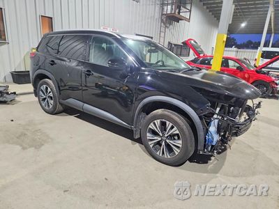 Czwarte zdjęcie samochodu z boku: 2021 NISSAN ROGUE SV VIN:5N1AT3BBXMC733927 - miniatura