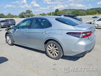 Drugie zdjęcie samochodu z przodu: 2022 TOYOTA CAMRY LE VIN:4T1C11AK6NU015890 - miniatura